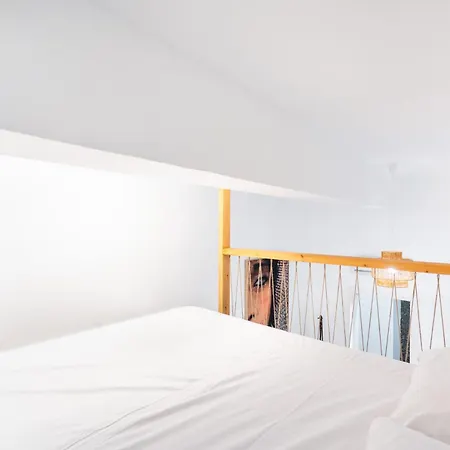 Tiendas 26 * Αλμερία