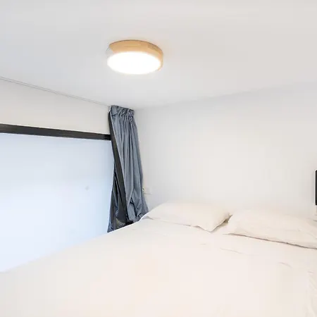 בית הארחה Tiendas 26